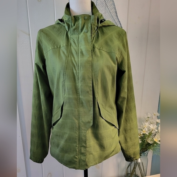 Nau Lime Green Striped Hooded Lightweight Jacket Size M - Picture 1 of 14